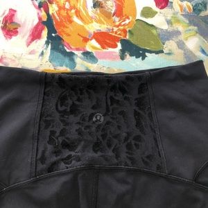 LuluLemon Velvet Print Leggings